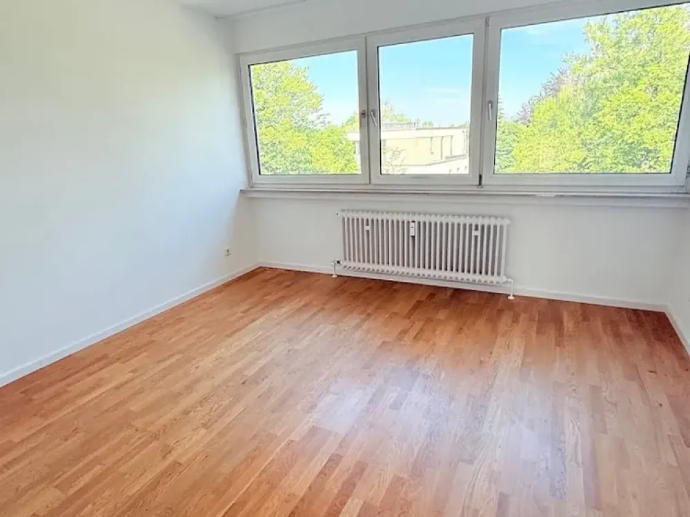 Lichtdurchflutete 3-Zimmer-Wohnung mit Balkon und Einbauküche