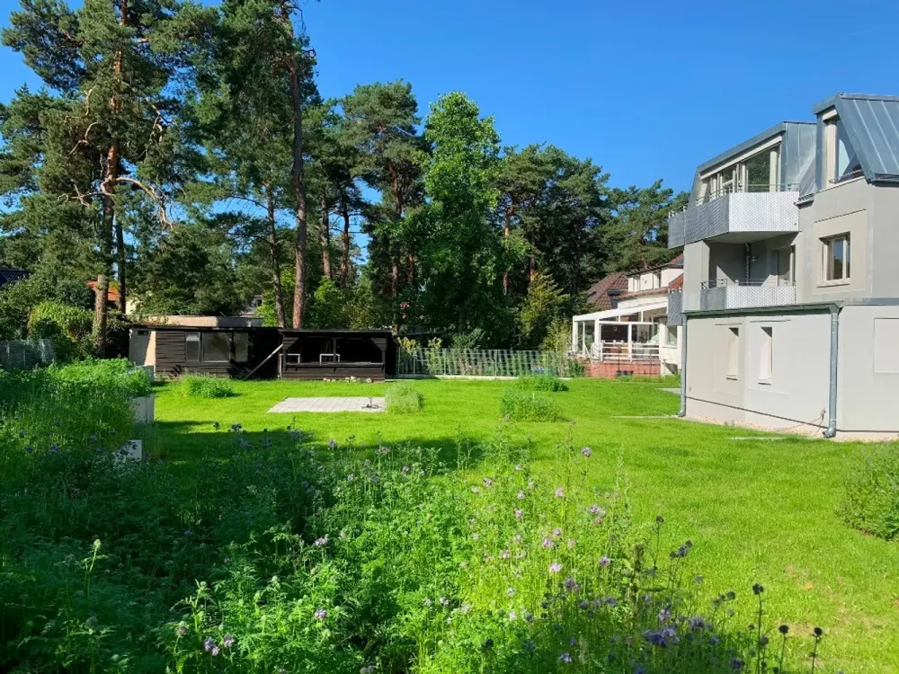 Naturnah. Modern. Besonders: 2-Zimmer-Wohnung mit Südwestbalkon in Rahnsdorf