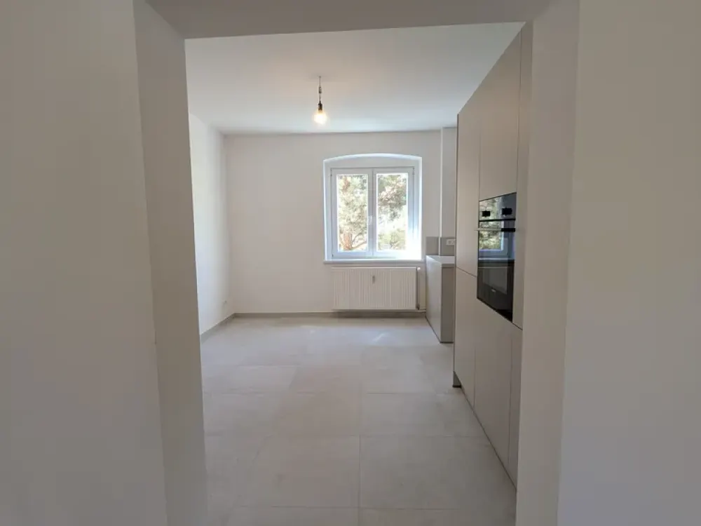 Erstbezug: 3 Zimmer Wohnung mit Balkon und Einbauküche im Herzen von Weißensee zu vermieten!