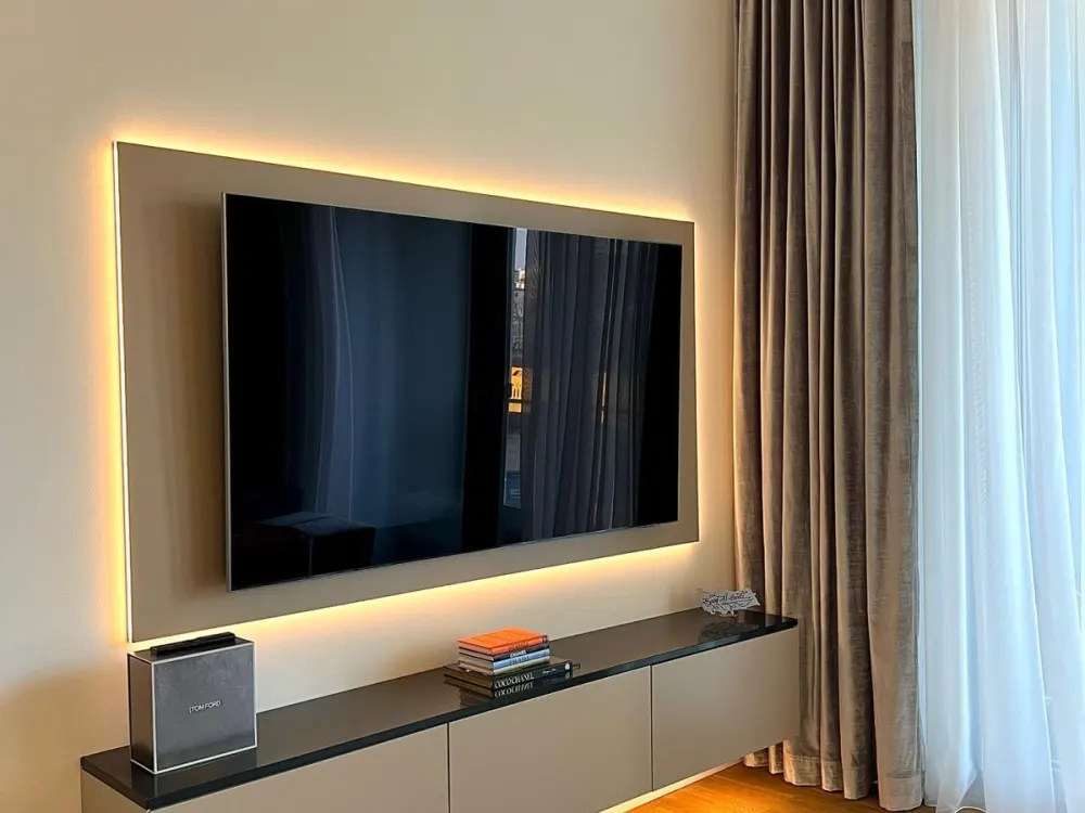 Luxuriös möblierte Designerwohnung am Hauptbahnhof inkl. TG