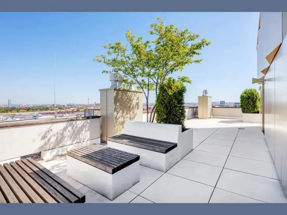 FRIENDS-Tower: 1,5-Zimmer-Penthouse-Wohnung mit Dachterrasse und exklusivem Conciergeservice
