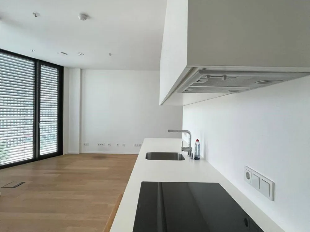 FRIENDS-Tower: 1,5-Zimmer-Penthouse-Wohnung mit Dachterrasse und exklusivem Conciergeservice