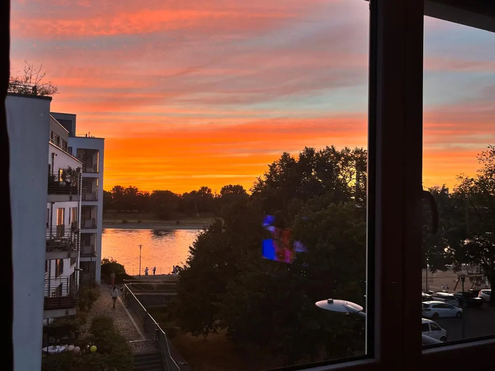 [TAUSCHWOHNUNG] Wohnung am Rhein gegen Wohnung mit Garten