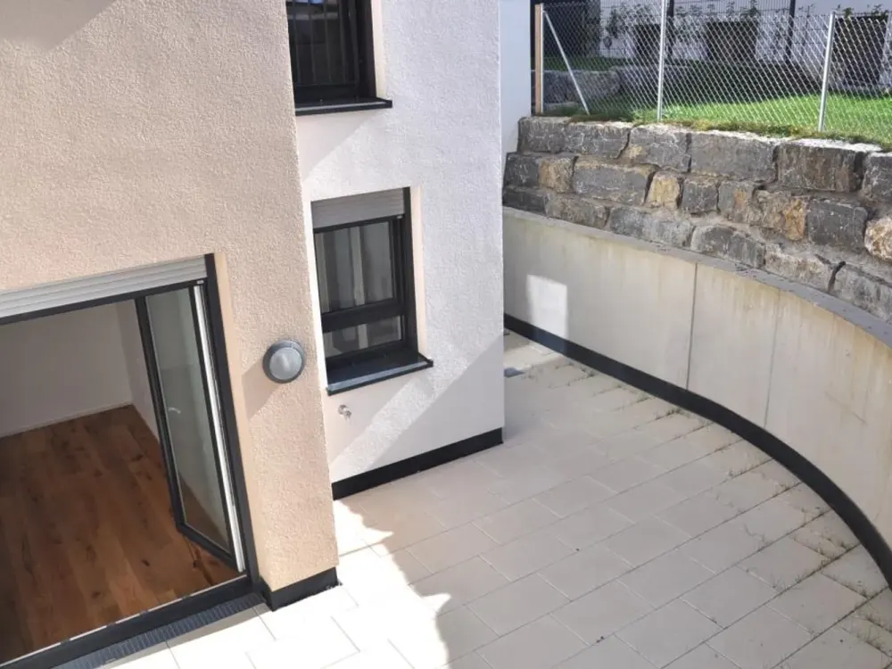 Sie sitzen gerne in der Abendsonne auf der Terrasse: 2-Zi-Whg. mit Garten