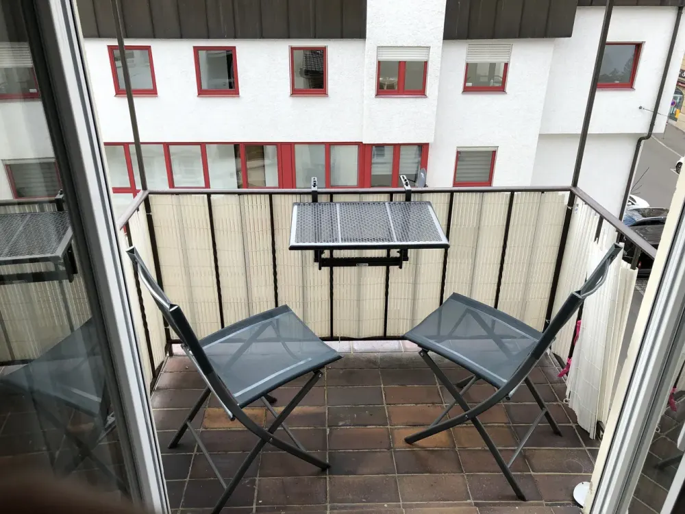 28 m², 1 Zimmer, alles inkl. hell, möbliert;