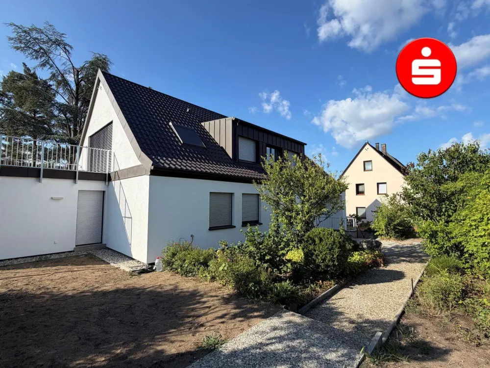 Traumwohnung mit zwei Terrassen - stilvoll wohnen in hochwertig kernsanierter Erdgeschosswohnung