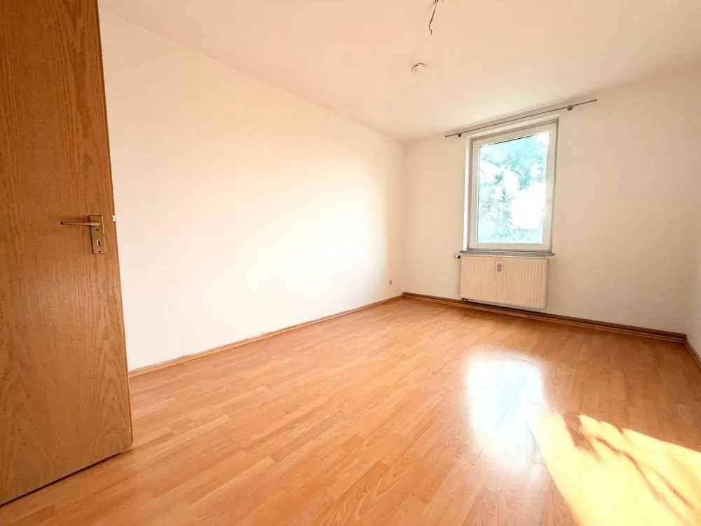 gepflegte 2 Zimmer Wohnung im Nibelungenviertel +++ direkt am Nuerbanum +++