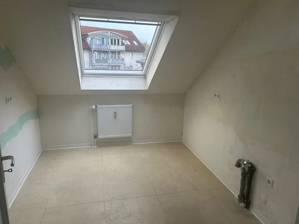 Helle 3-Zimmer-Wohnung mit großem Badezimmer inkl PKW Stellplatz