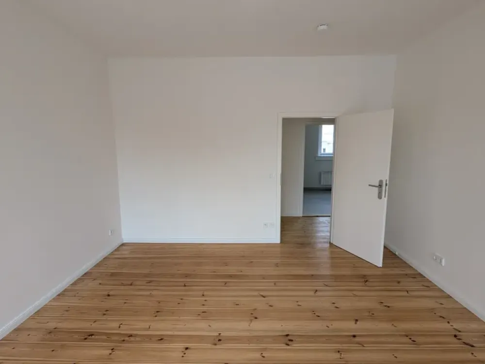 Helle 2 Zimmer Wohnung nahe Kurt-Schumacher-Platz sucht neue Mieter!