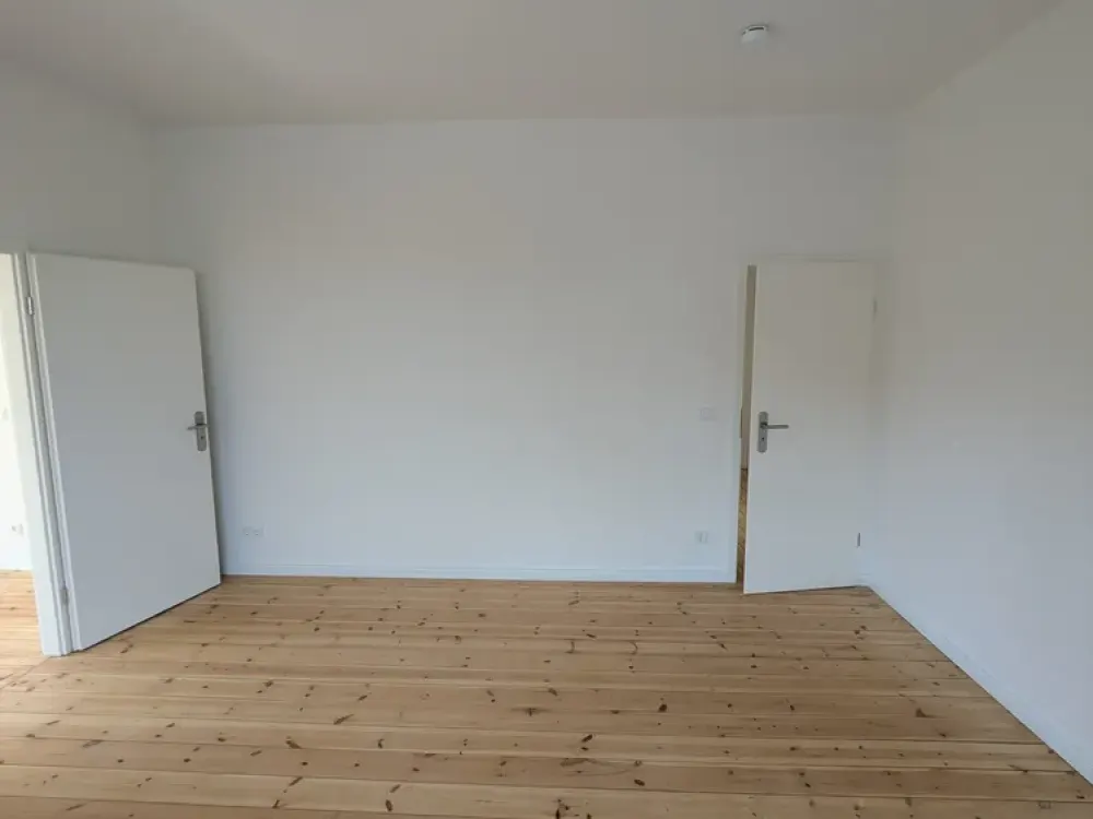 Helle 2 Zimmer Wohnung nahe Kurt-Schumacher-Platz sucht neue Mieter!