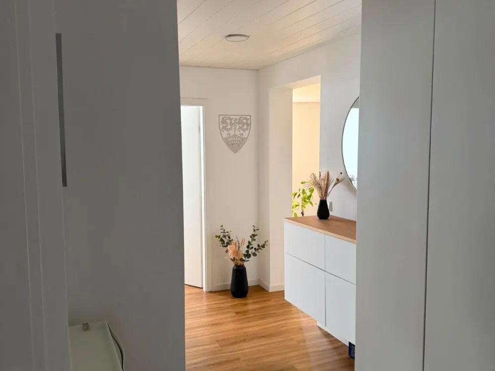 Helle 2-Zimmer-Wohnung mit Terrasse am Feldrand, Neuhausen