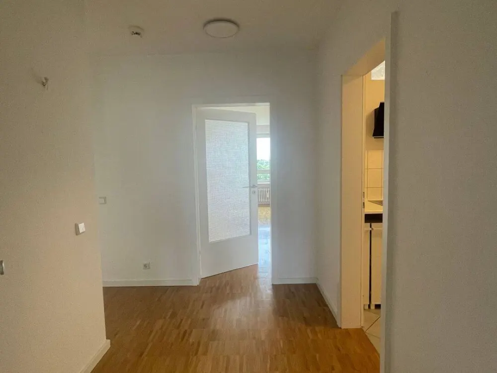 Moderne und helle 2-Zimmer Wohnung mit Weitblick