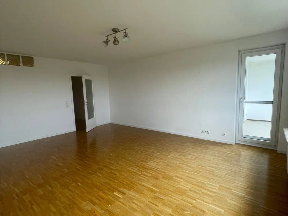 Moderne und helle 2-Zimmer Wohnung mit Weitblick