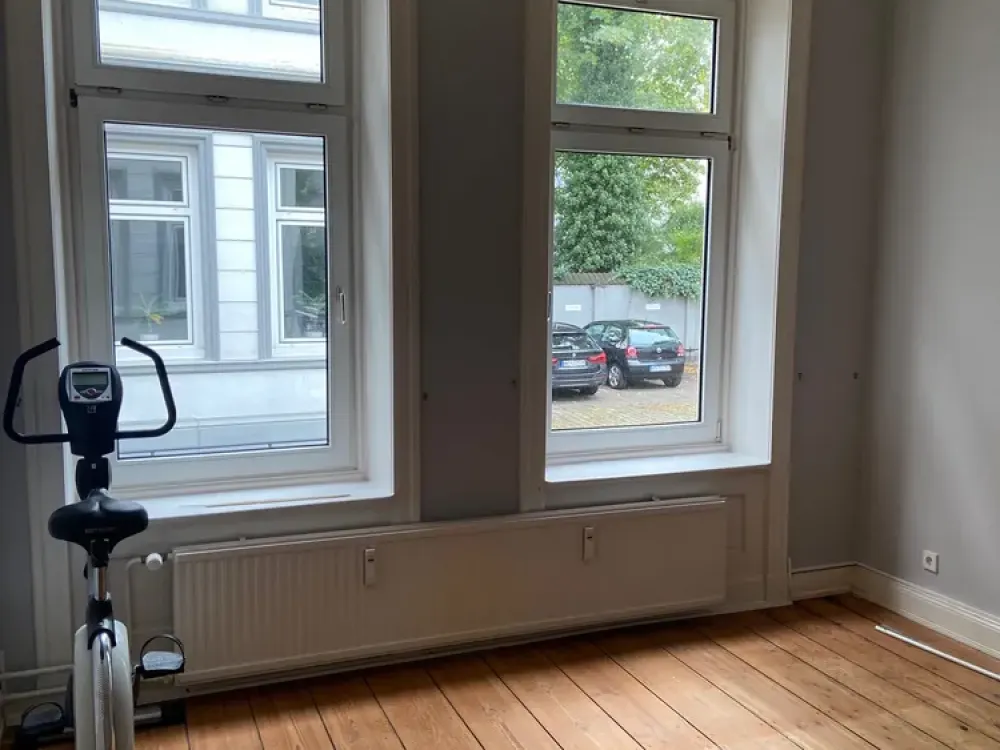 Großzügige 4 Zimmer Wohnung mit EBK in Rotherbaum, Hamburg - BAD, WC & KÜCHE IM SOUTERRAIN.