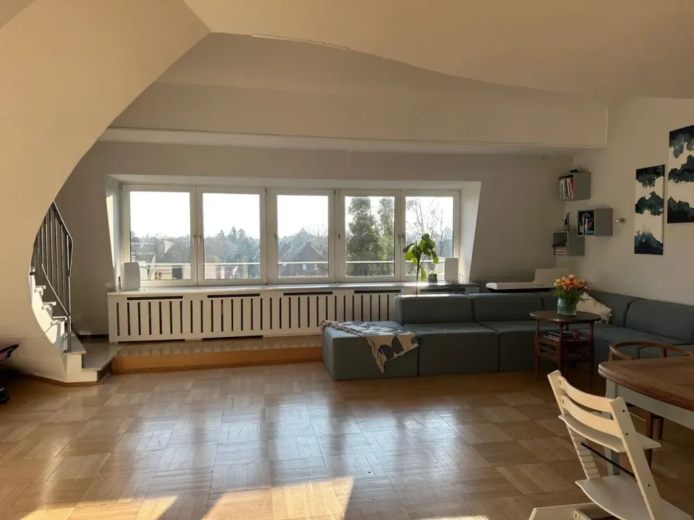 Maisonette-Wohnung nahe Nymphenburger Schloss - provisionsfrei -