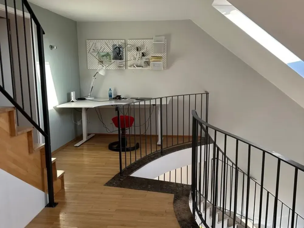 Maisonette-Wohnung nahe Nymphenburger Schloss - provisionsfrei -