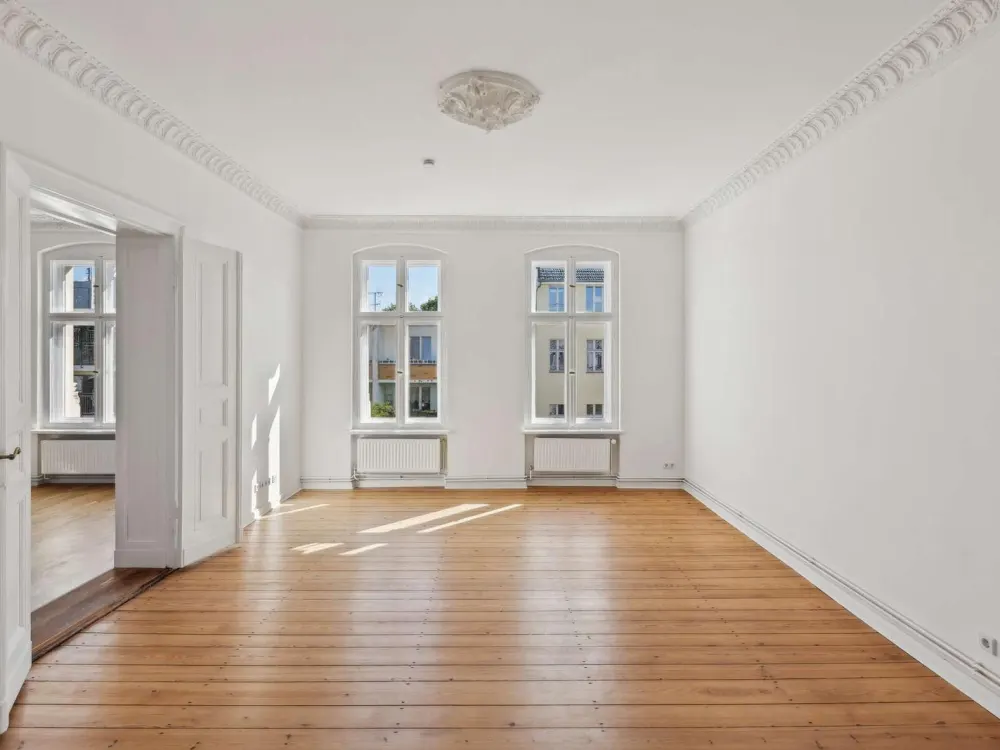 Exklusive Altbauwohnung in Bestlage, modernes Wohngefühl & mietfreie Zeit