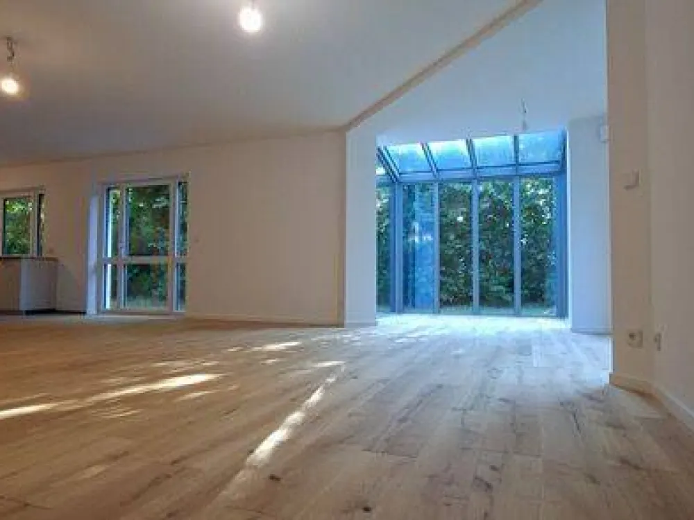 Lichtdurchflutete Wohnung mit Südwest-Terrasse