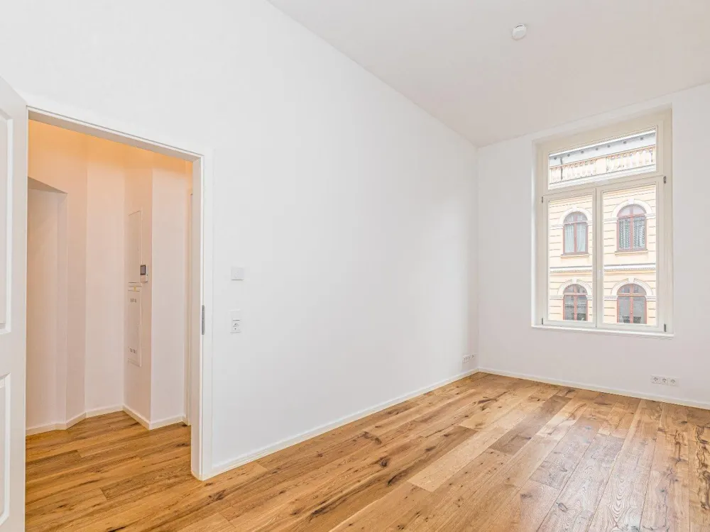 Großzügige 2-Zimmer-Wohnung im Gründerzeithaus