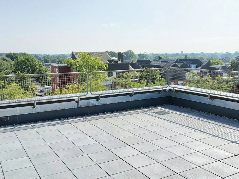 Penthouse mit 40 m² Dachterrasse in Gievenbeck - Einbauküche, Aufzug, Stellplatz. UKM und City nah!