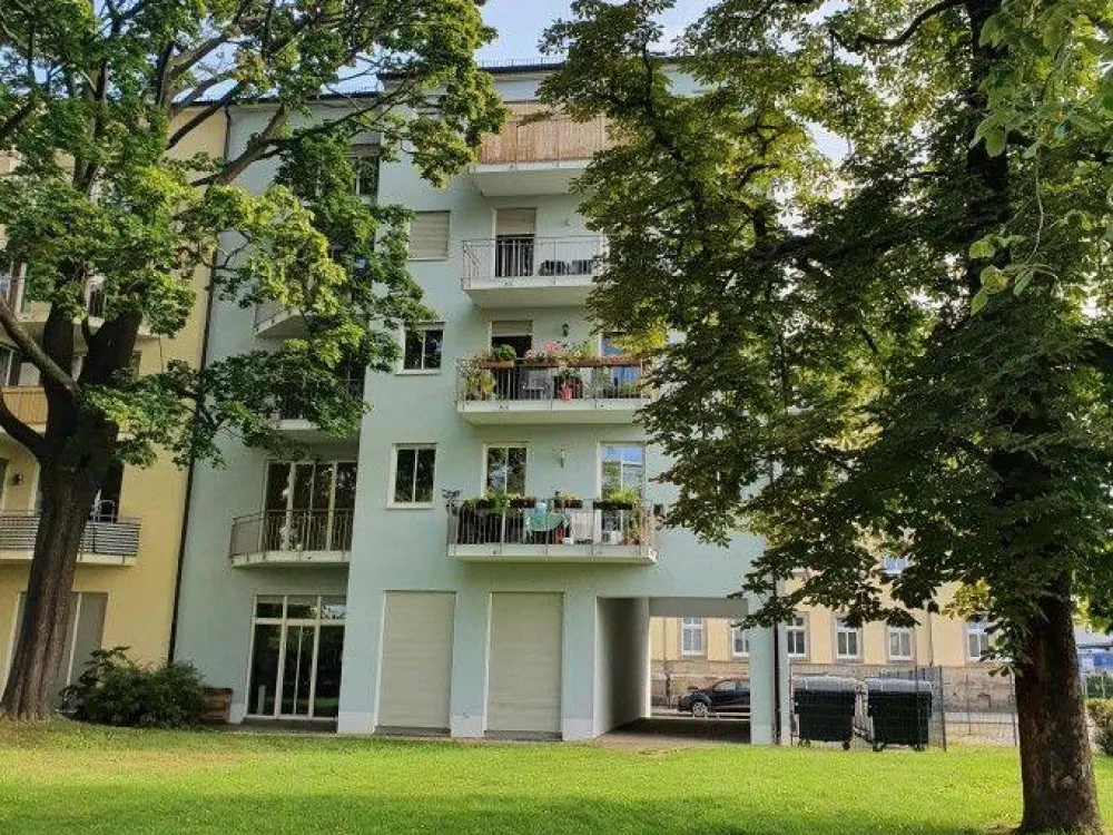 Apartment Near the City Center with Balcony!
