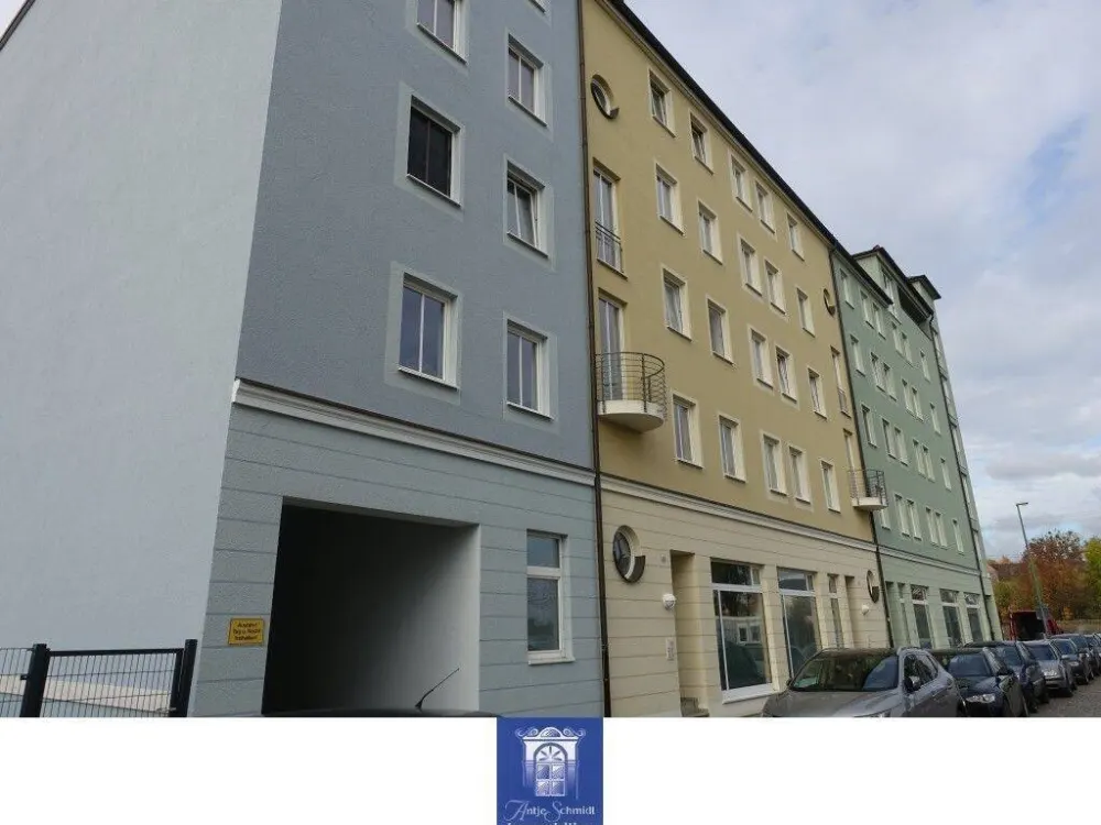 Apartment Near the City Center with Balcony!