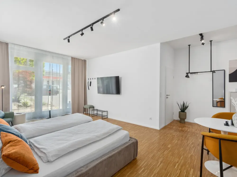 Furnished 40 m² Studio Apartment, Temporary Living in Friedrichshafen