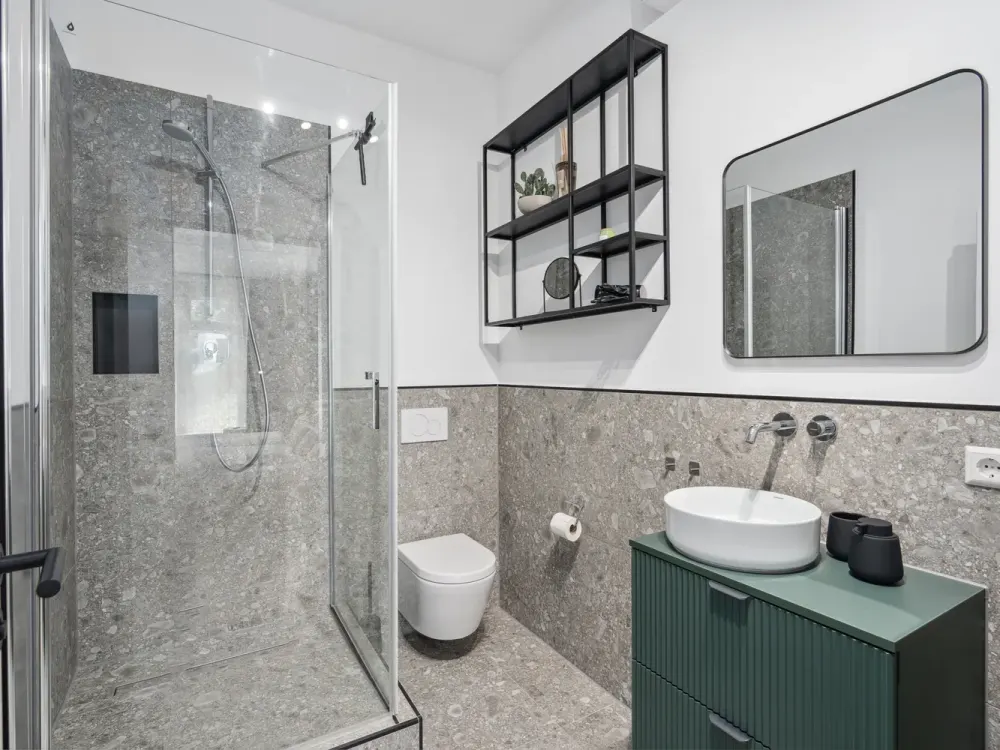 Furnished 40 m² Studio Apartment, Temporary Living in Friedrichshafen