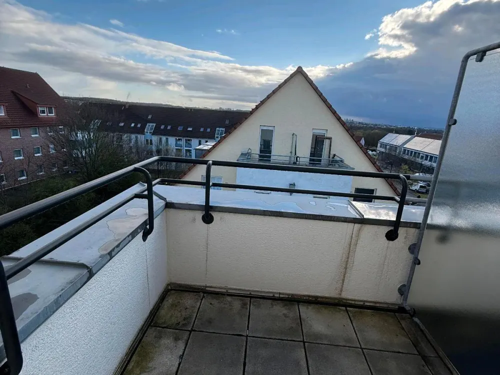 Beautiful Furnished Maisonette Apartment!
