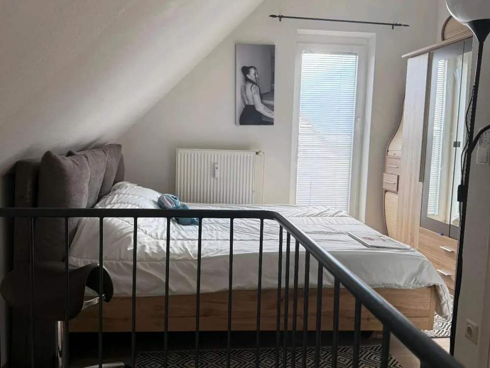 Beautiful Furnished Maisonette Apartment!