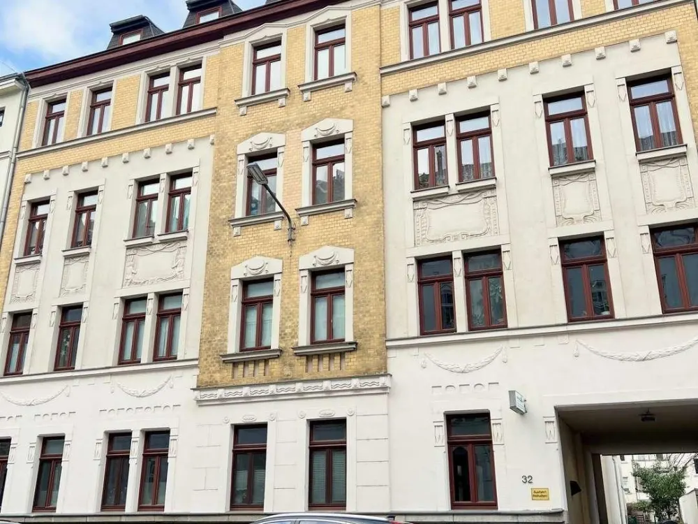 Modernisierte Wohnung im Gründerzeithaus, inklusive EBK!