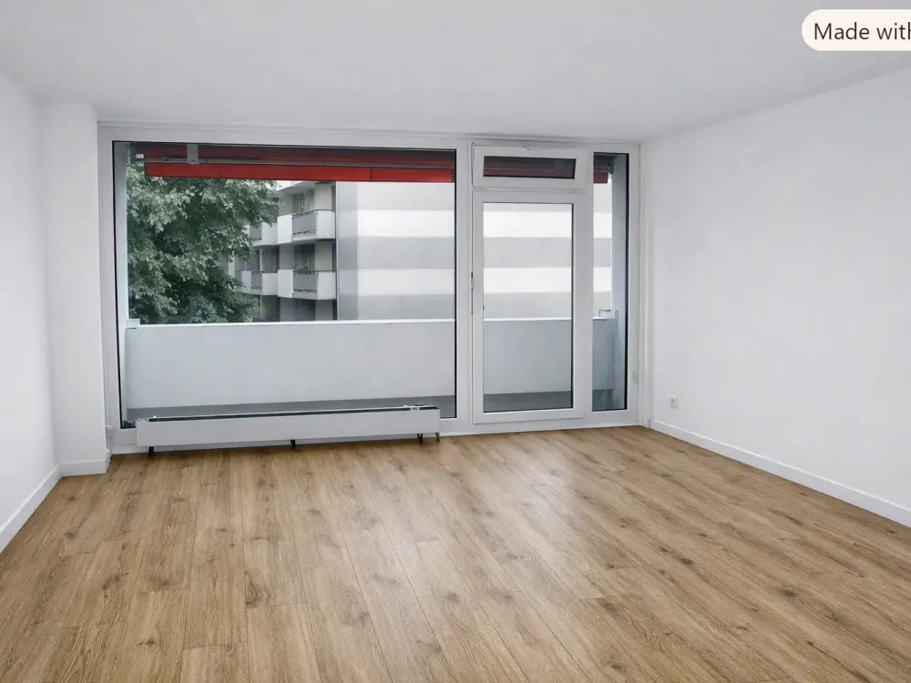 Helle, frisch renovierte Wohnung im 2. OG, 2 Balkone, Aufzug, in D-Derendorf, frei ab 1.11.2026