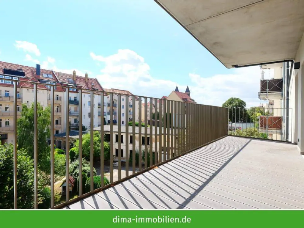 ERSTBEZUG! Familien-Traum mit großem sonnigen Balkon, 2 Bädern, 2 AR, Aufzug, Tiefgarage u.v.m.