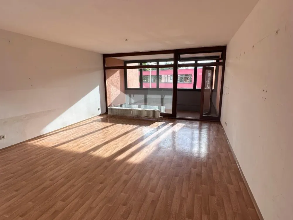 Ruhige, lichtdurchflutete 2-Zimmerwohnung in Top Lage