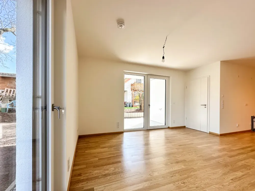 *** 2 ZIMMER * 1 BALKON * 0 KOMPROMISSE * NEUBAU AM SEE * 08/2026 ***