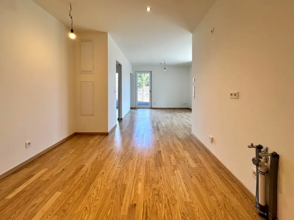 *** 2 ZIMMER * 1 BALKON * 0 KOMPROMISSE * NEUBAU AM SEE * 08/2026 ***
