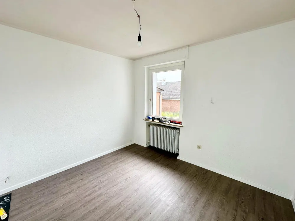 Freshly Renovated 3-Room Apartment in Central Location in Bad Lippspringe