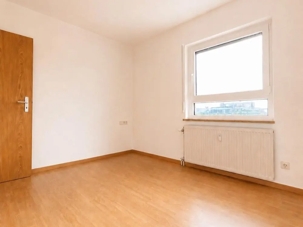 2-Zi.-Wohnung mit West-Balkon, Einbauküche und Stellplatz
