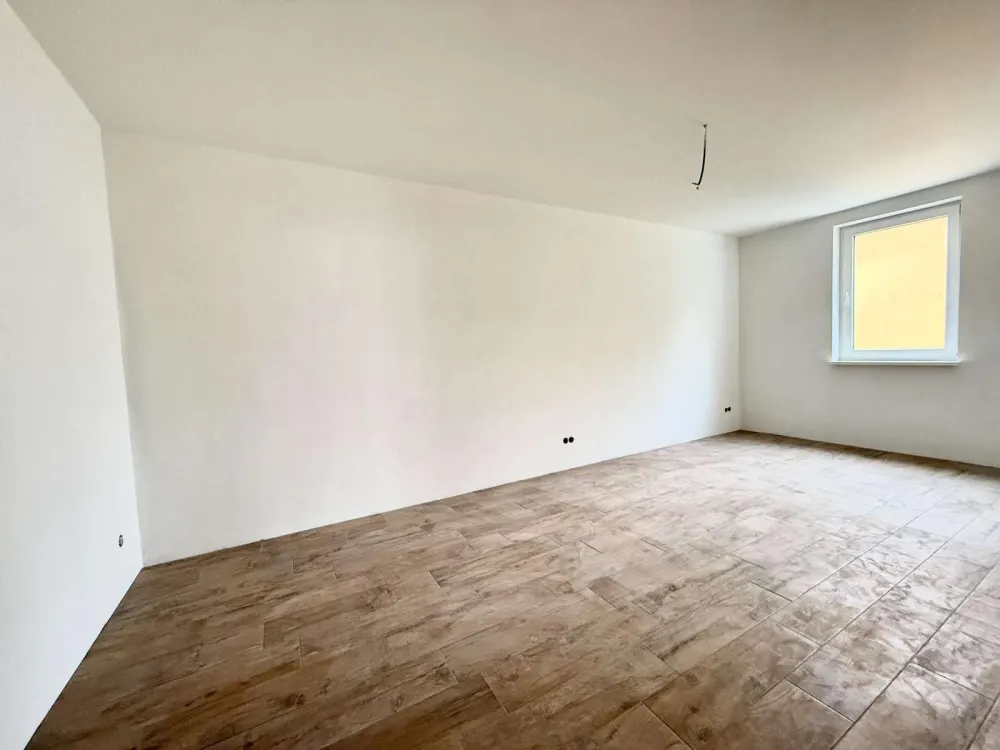 4 Raum Wohnung, Wohnung 12, Dachgeschoss