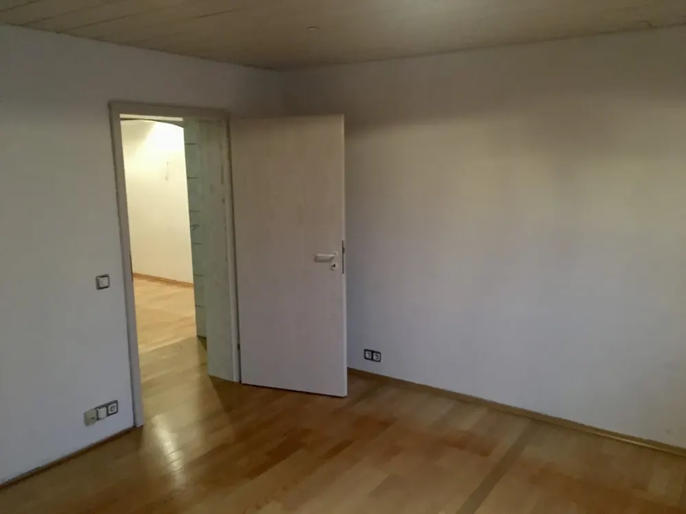 Viel Platz für den Alltag: Großzügige 4-Zimmer-Wohnung in Sulzbach