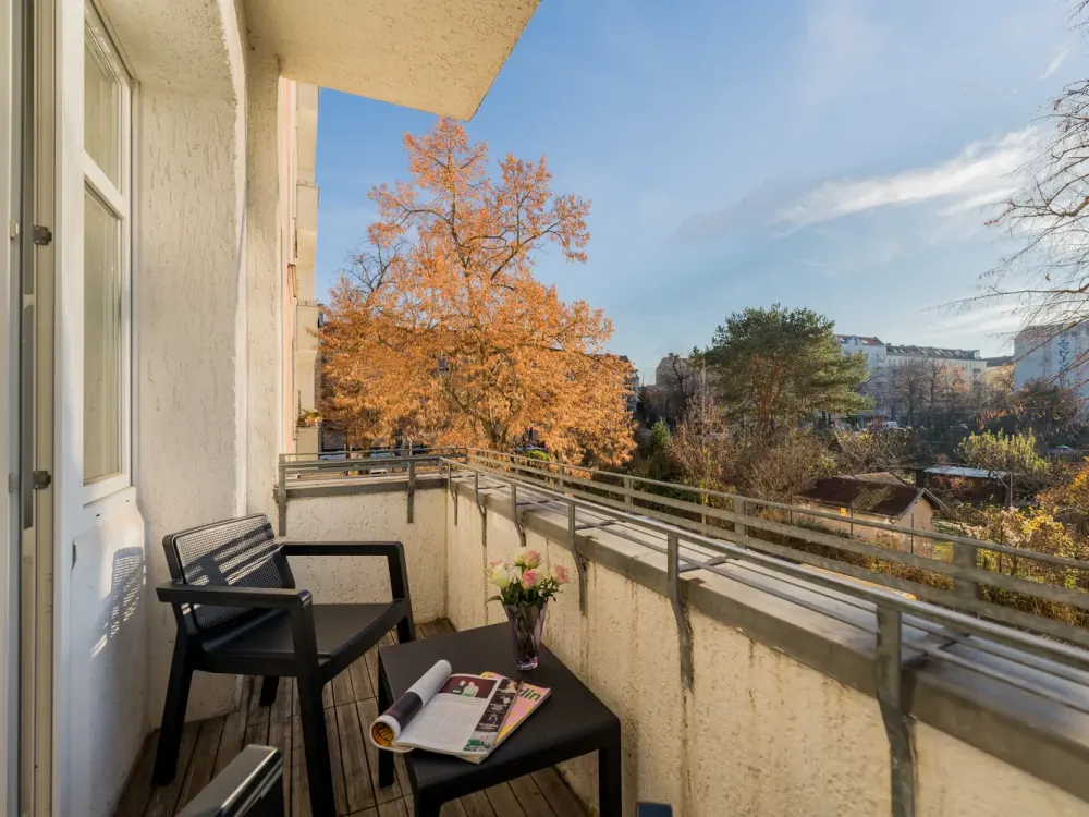 Lichtdurchflutetes 2-Zi.-Apartment mit Balkon im Reuterkiez