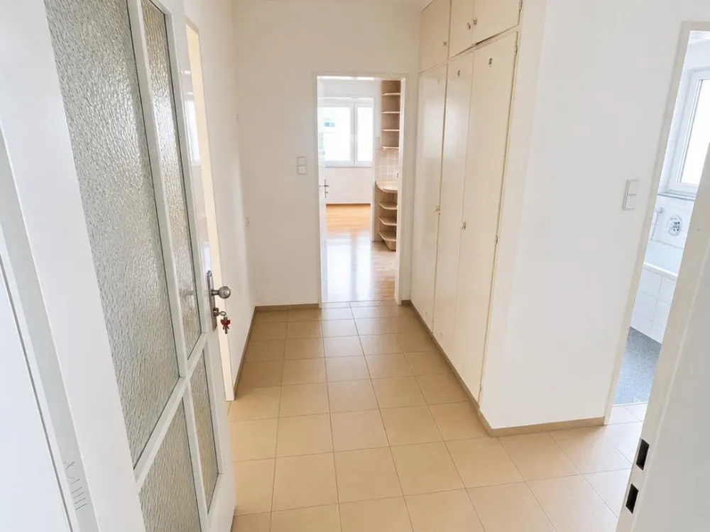 Helle 4-Zimmerwohnung in Zentraler Lage von Stammheim