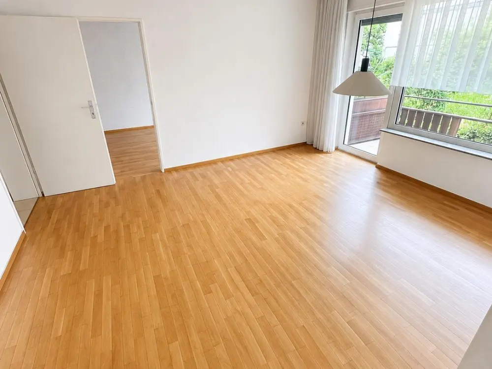 Helle 4-Zimmerwohnung in Zentraler Lage von Stammheim