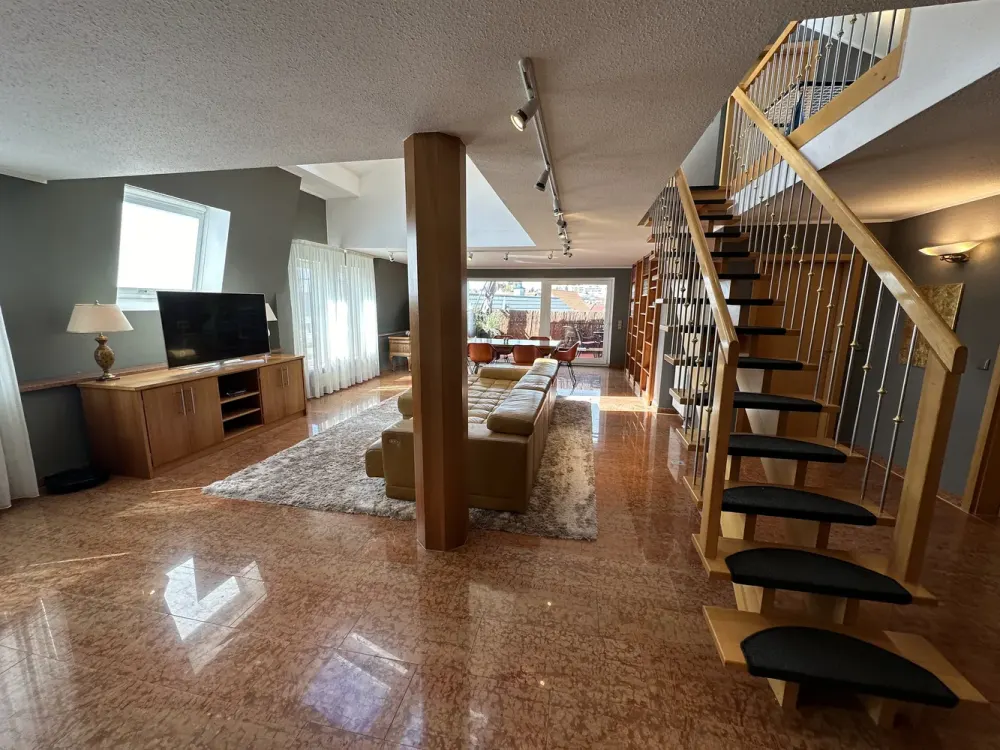 luxuriöse Maisonette-Wohnung mit 1A Infrastruktur