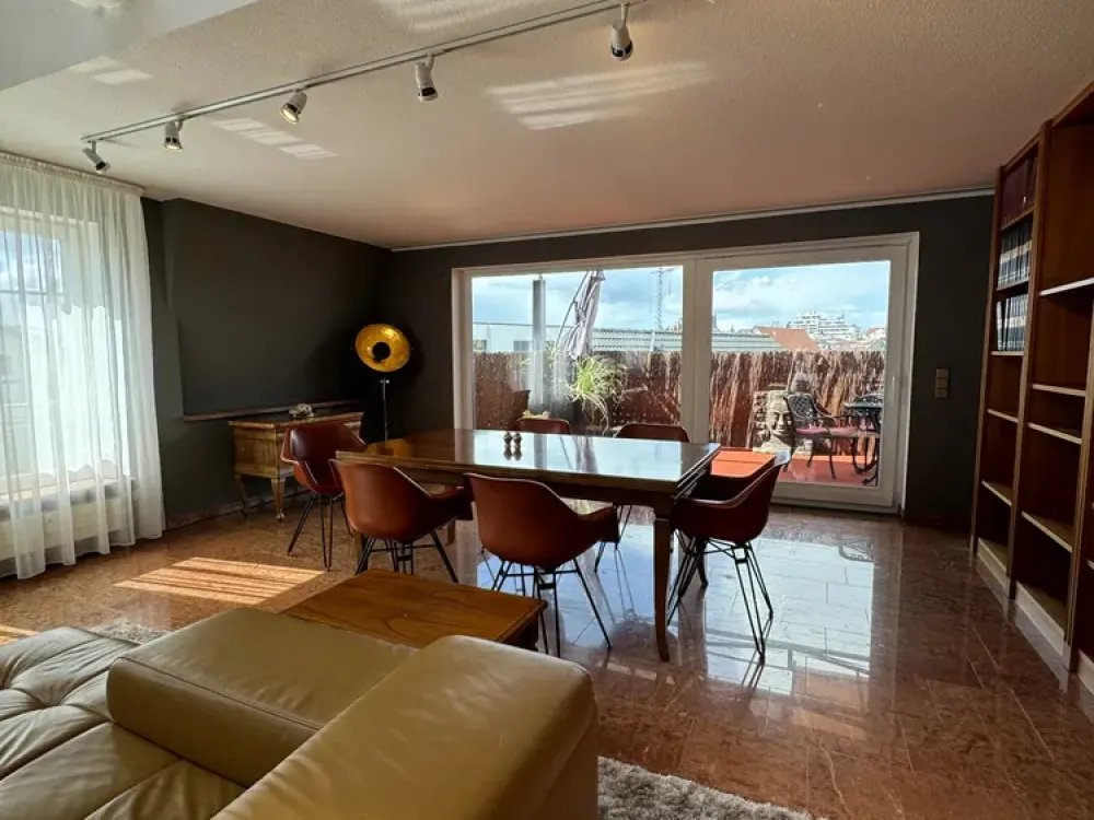 luxuriöse Maisonette-Wohnung mit 1A Infrastruktur