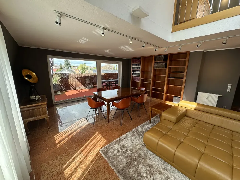 luxuriöse Maisonette-Wohnung mit 1A Infrastruktur