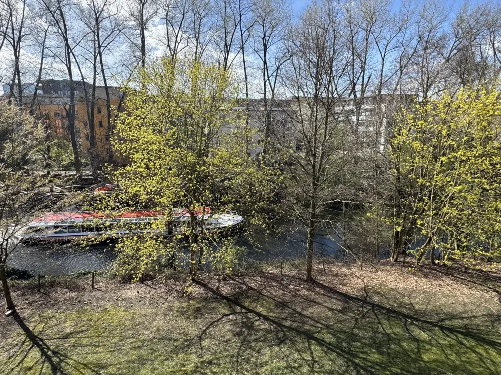 Vollmöblierte, sehr helle 2-Zimmer-Wohnung in Hamburg-Barmbek-Süd