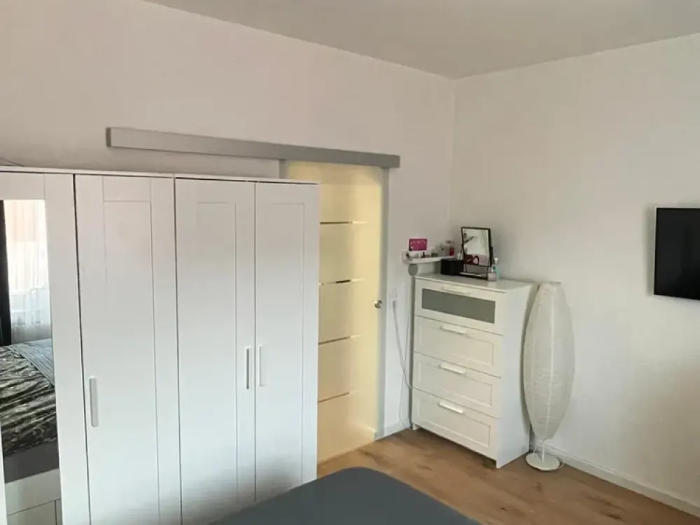 Freundliche 2 Raum Wohnung in Krefeld Stadtmitte