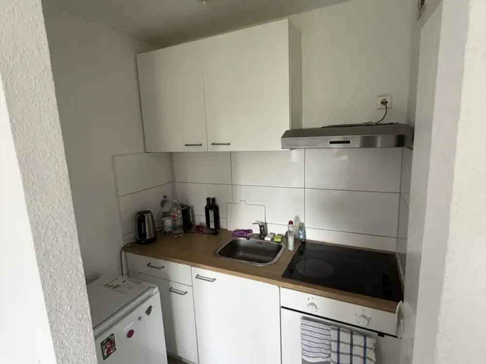 1-Room Apartment for Rent | incl. Balcony + Fitted Kitchen