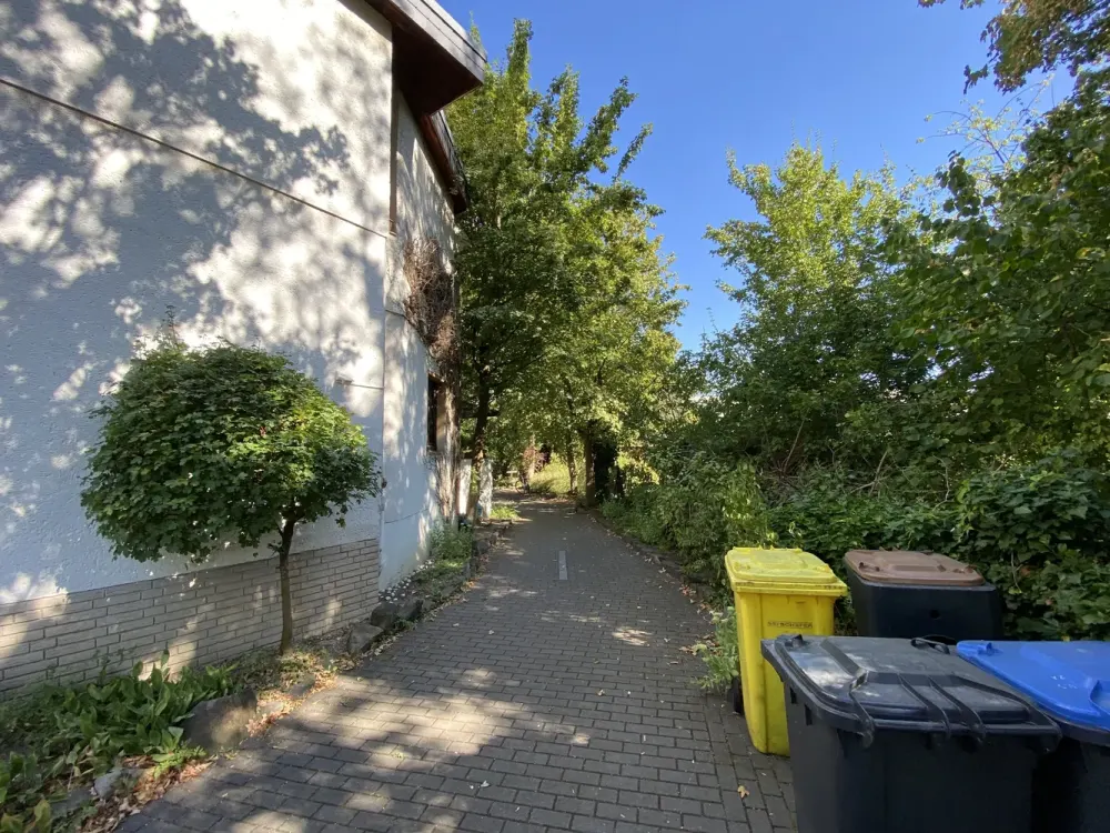 Vollmöblierte 1-Zimmer-Wohnung mit Terrasse und Garten in Flingern-Nord, Düsseldorf